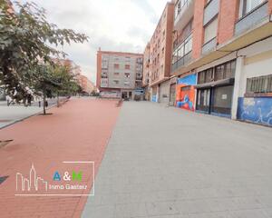Local comercial de 2 habitaciones en Judizmendi, Vitoria-Gasteiz