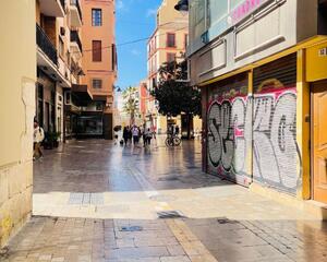 Local comercial con trastero en Málaga