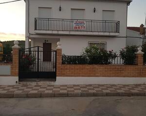 Casa con terraza en Villacarrillo