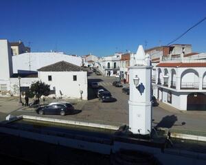 Piso con terraza en Los Santos de Maimona