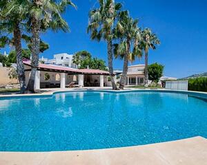 Villa con piscina en Solpark, Moraira
