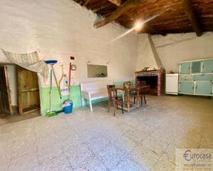 Casa de 4 habitacions en Riego del Camino, Zamora