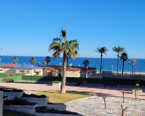 Apartamento con vistas al mar en Urbanova, Alicante