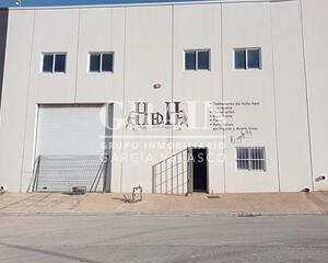 Nave Industrial de 1 habitación en Carretera Valencia, Albacete