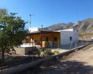 Casa con jardin en Canalosa, Hondon de Las Nieves