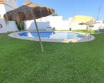 Casa pareada con piscina en Churriana, Málaga