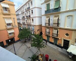 Piso de 2 habitaciones en Centro, Ayuntamiento Cádiz