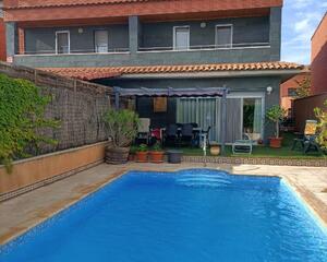 Casa con piscina en Rosello, Rosselló