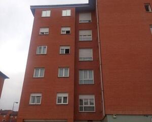 Piso de 3 habitaciones en Corredoría, Oviedo