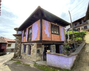 Casa con terraza en Espinaredo, Piloña