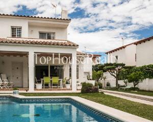 Casa amb piscina en Torredembarra