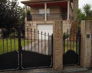 Casa de 4 habitaciones en Bembrive, Vigo