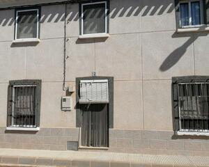 Casa de 4 habitaciones en Avilés, Lorca
