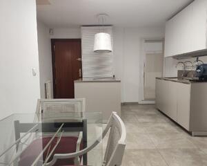 Piso de 5 habitaciones en Vara del Rey, Centro Logroño