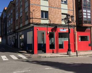 Local comercial con calefacción en Colloto, Oviedo