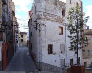 Casa amb terrassa en Tortosa