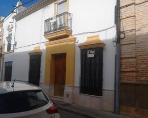 Casa en Paseo de la Perrunilla, Fuentes de Andalucía