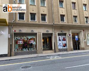 Local comercial de 1 habitación en Primer Ensanche, Pamplona