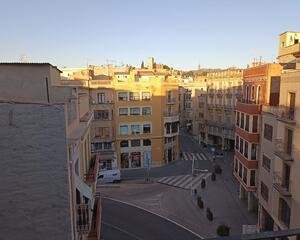 Piso con patio en Centre, Tortosa