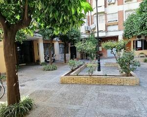 Piso con patio en San Bernardo , Nervión Sevilla