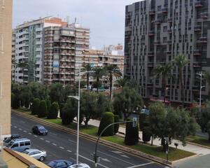 Piso con terraza en Alameda-San Antón, Cartagena