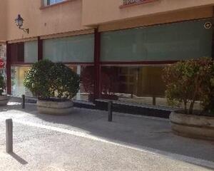 Local comercial en Riera, Centre Sant Josep Safeliu Cornella de Llobregat