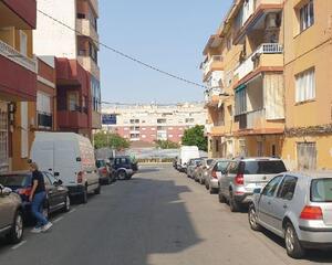 Apartamento de 2 habitaciones en Habaneras, Centro Torrevieja