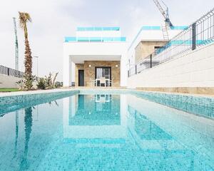 Villa con piscina en Benijofar