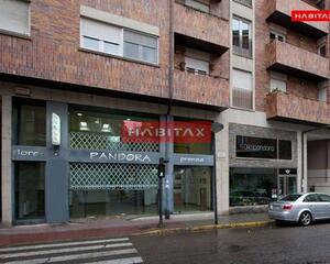 Local comercial de 2 habitaciones en Victor Gallego, Zamora