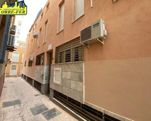 Piso de 3 habitaciones en Almedina, Centro Almería