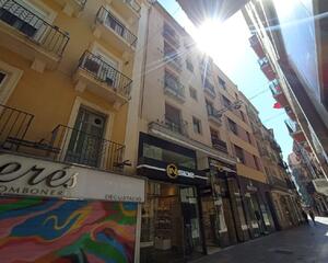 Ático de 3 habitaciones en Centro Histórico, Lleida