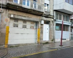 Local comercial con garaje en Urzaiz , Vigo