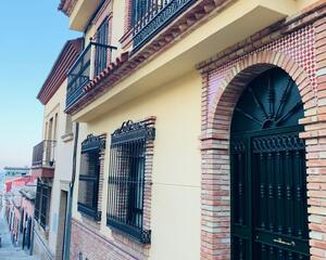 Casa con terraza en Santa Isabel, Jaén