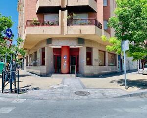 Local comercial de 4 habitaciones en Bulevar, Jaén