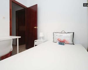 Otro de 4 habitaciones en Centro, Granada