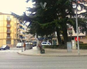 Piso de 4 habitaciones en Ventiuno, Ourense