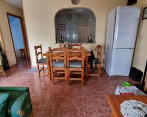Dúplex de 3 habitaciones en La Siesta , Torrevieja