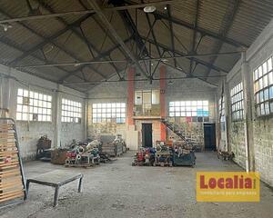 Nave Industrial con garaje en Torrelavega