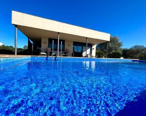 Casa amb piscina en Peralada