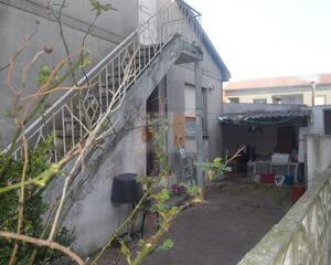 Casa con jardin en Centro, Cangas del Morrazo