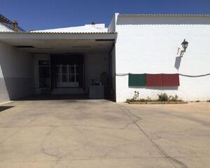 Local comercial en Avda. Constitución, Pueblo Bollullos Par del Condado