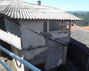 Casa de 1 habitación en Ourense, Ceboliño
