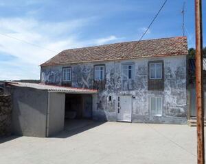 Casa de 7 habitaciones en Oleiros, Ribeira