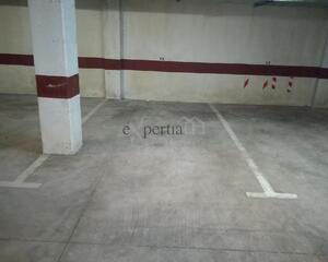 Plaza de aparcamiento en Pobra do Caramiñal
