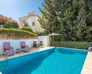Villa con piscina en Los Monteros, Este Marbella