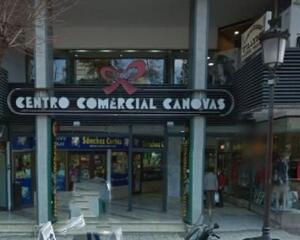 Local comercial en Canovas, Caceres