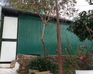 Casa con patio en Algarrobal, Ubrique