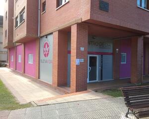 Local comercial en Las Campas, Oviedo