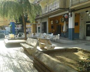 Local comercial con terraza en Pardaleras , Badajoz