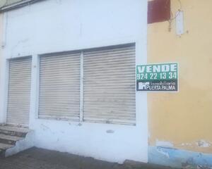 Local comercial en San Roque, San Fernando, La Estación Badajoz